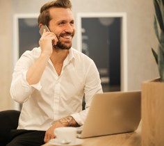 (text not found: homeContactBlockImageAlt)